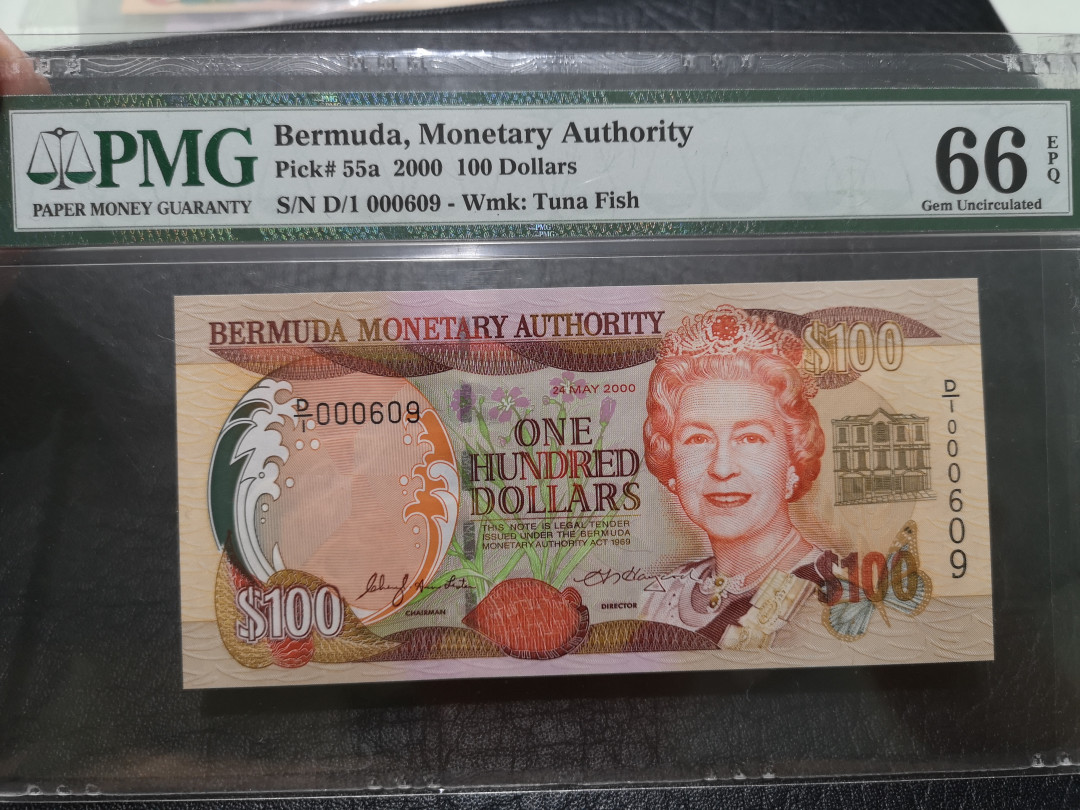 《外钞收藏家》第一百一十九期拍卖（本期106件拍品） 2000年百慕大100刀 PMG66 百位号