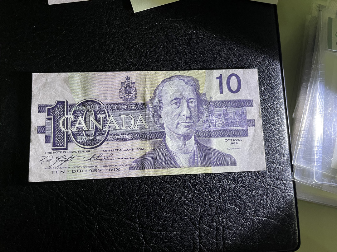 《外钞收藏家》第一百一十九期拍卖（本期106件拍品） 加拿大鸟版 10加元 AU品相