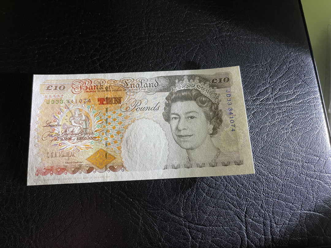 《外钞收藏家》第一百一十九期拍卖（本期106件拍品） 英国E序列10镑 全新UNC 