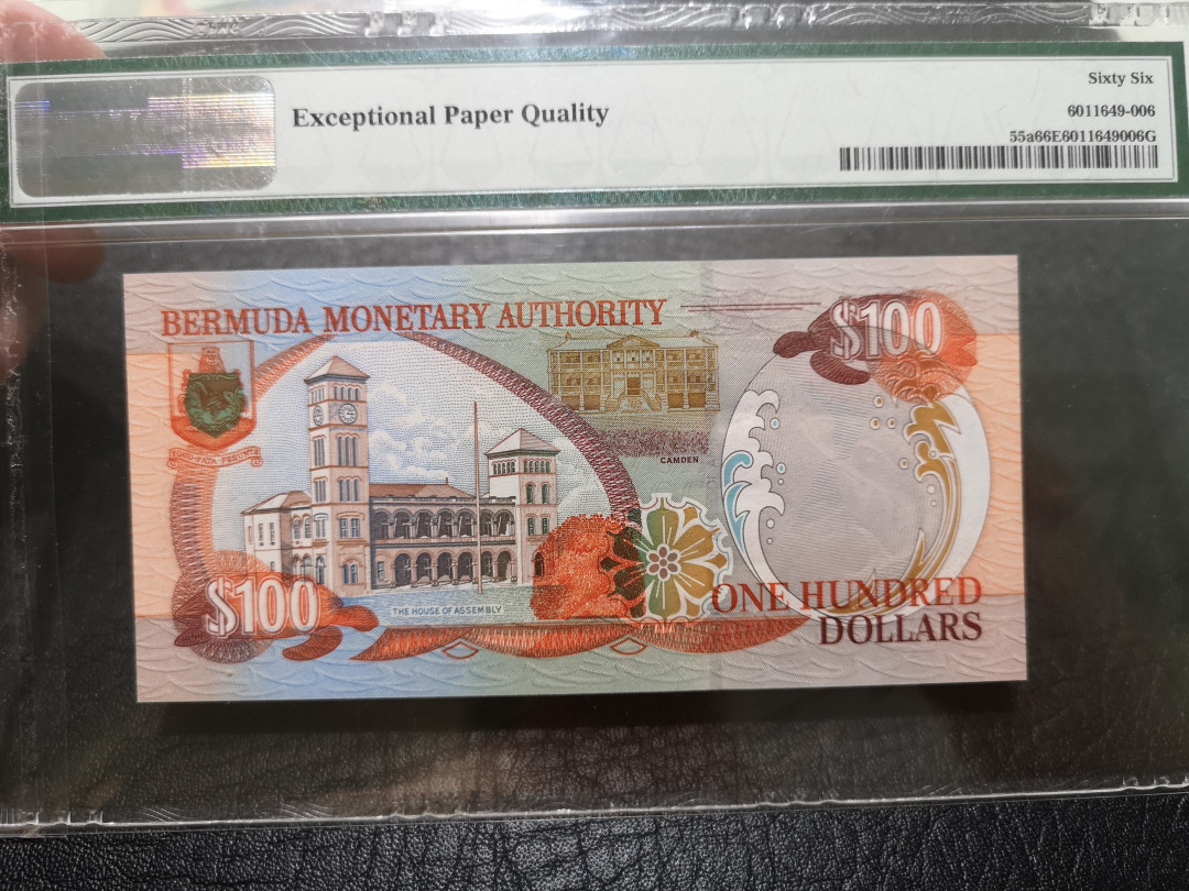 《外钞收藏家》第一百一十九期拍卖（本期106件拍品） 2000年百慕大100刀 PMG66 百位号