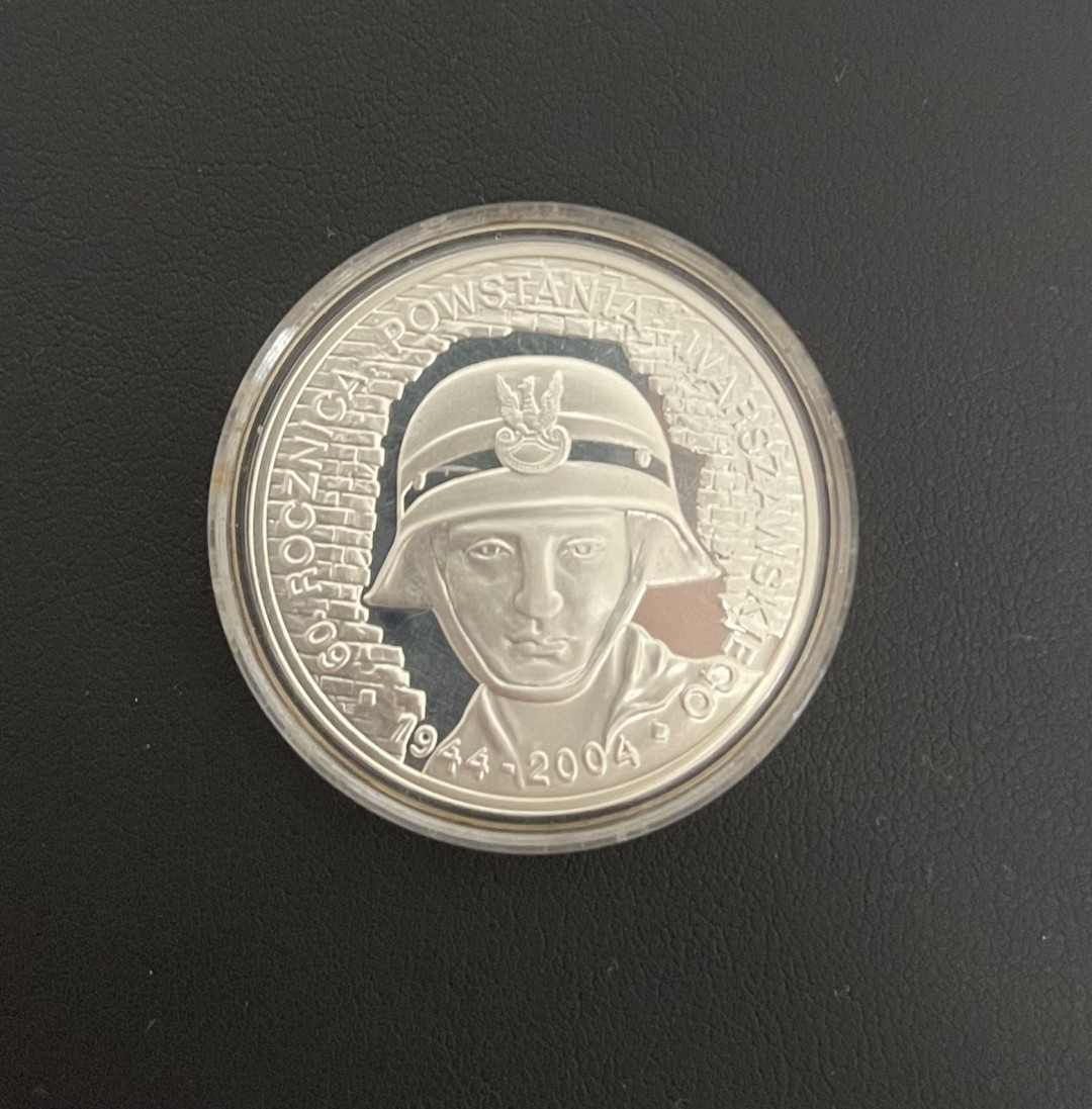 《外钞收藏家》第一百一十九期拍卖（本期106件拍品） 2004年波兰银币 ebay价格参考