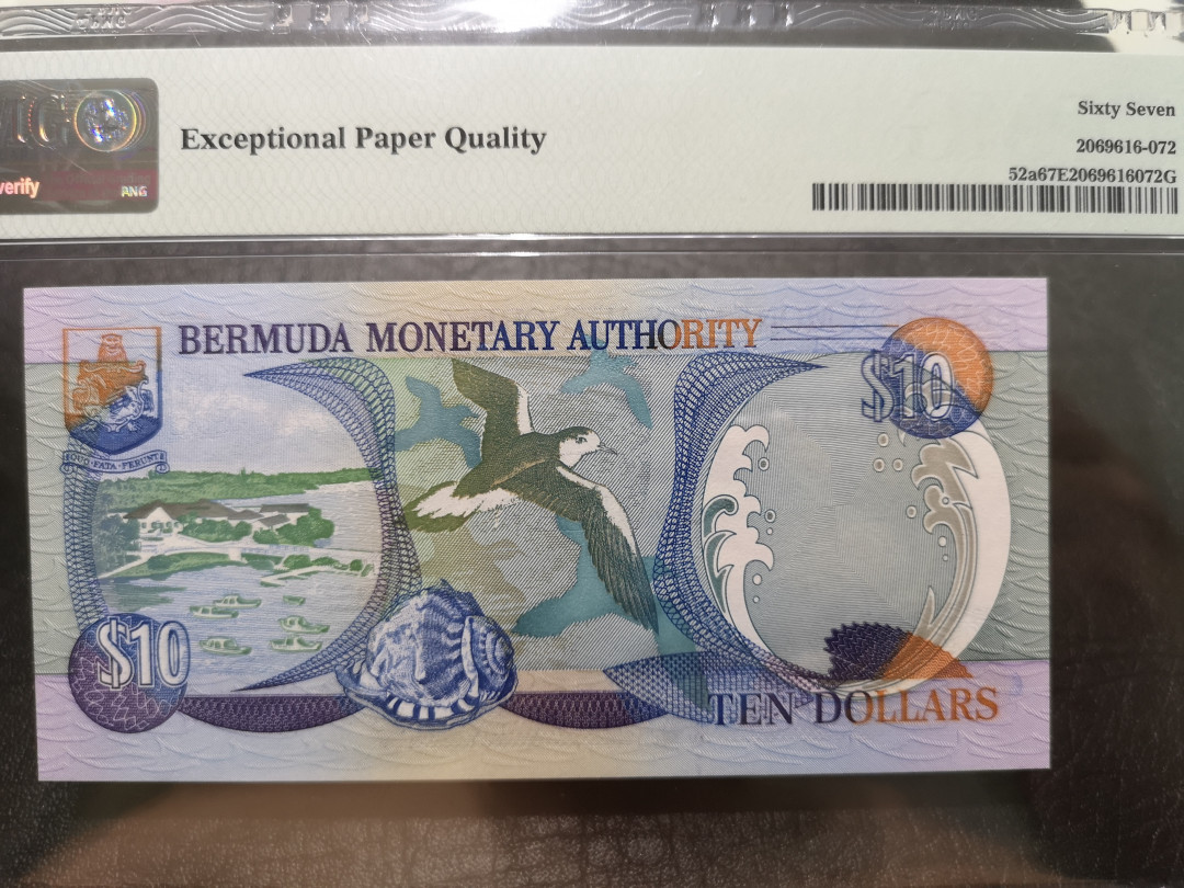 《外钞收藏家》第一百一十九期拍卖（本期106件拍品） 2000年百慕大10刀 PMG67 百位号