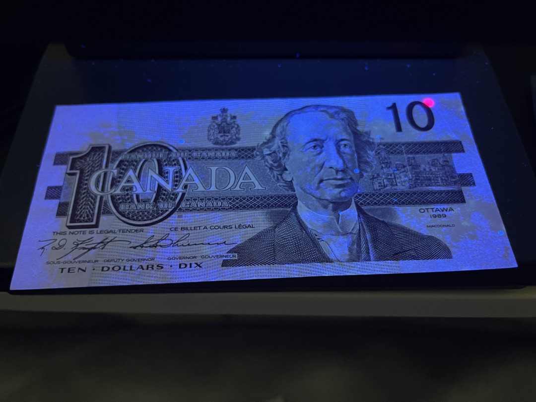 《外钞收藏家》第一百一十九期拍卖（本期106件拍品） 加拿大鸟版 10加元 AU品相