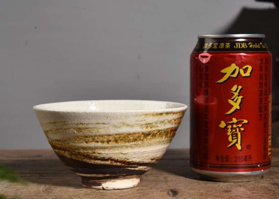 N&C 第十三期: 鉴定古瓷器试水场 【日本名烧】信楽烧茶碗 直径11.7cm 高6.2cm    带图1原装纸盒  