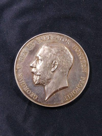 喜迎🐂年艺术麦朵尔第十八场拍卖 - 温彻斯特学院银奖章乔五时代