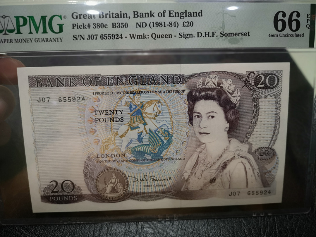 《外钞收藏家》第一百二十期拍卖 1981-84年英国D20镑 PMG66