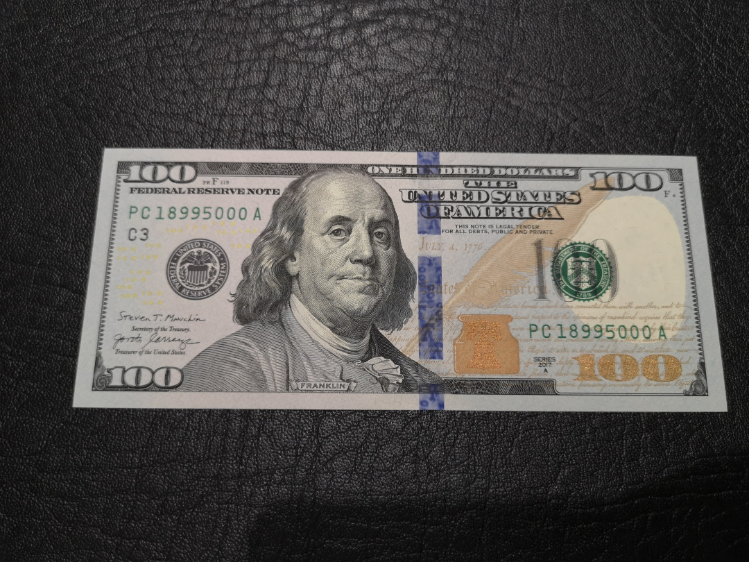 《外钞收藏家》第一百二十期拍卖 2017年最新版100美元 全新UNC 000豹子号