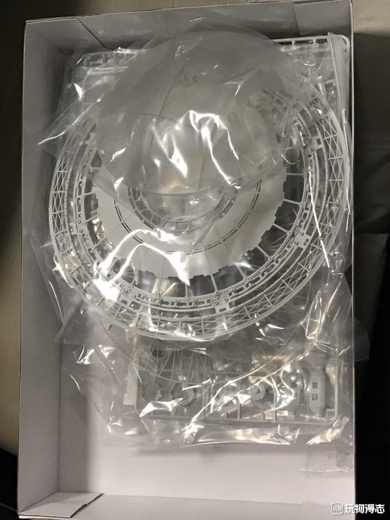零元拍：MENG 流浪地球 1/3000 领航员 国际空间站 免胶分色拼装模型