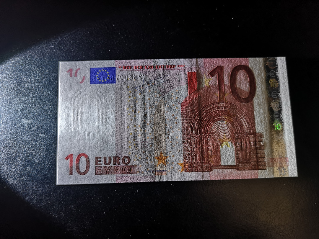 《外钞收藏家》第一百二十一期拍卖 2002年版10欧元 二签  全新UNC 反面少许油墨