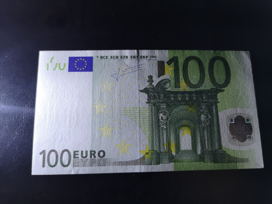 《外钞收藏家》第一百二十一期拍卖 2002年版100欧元 二签  全新UNC