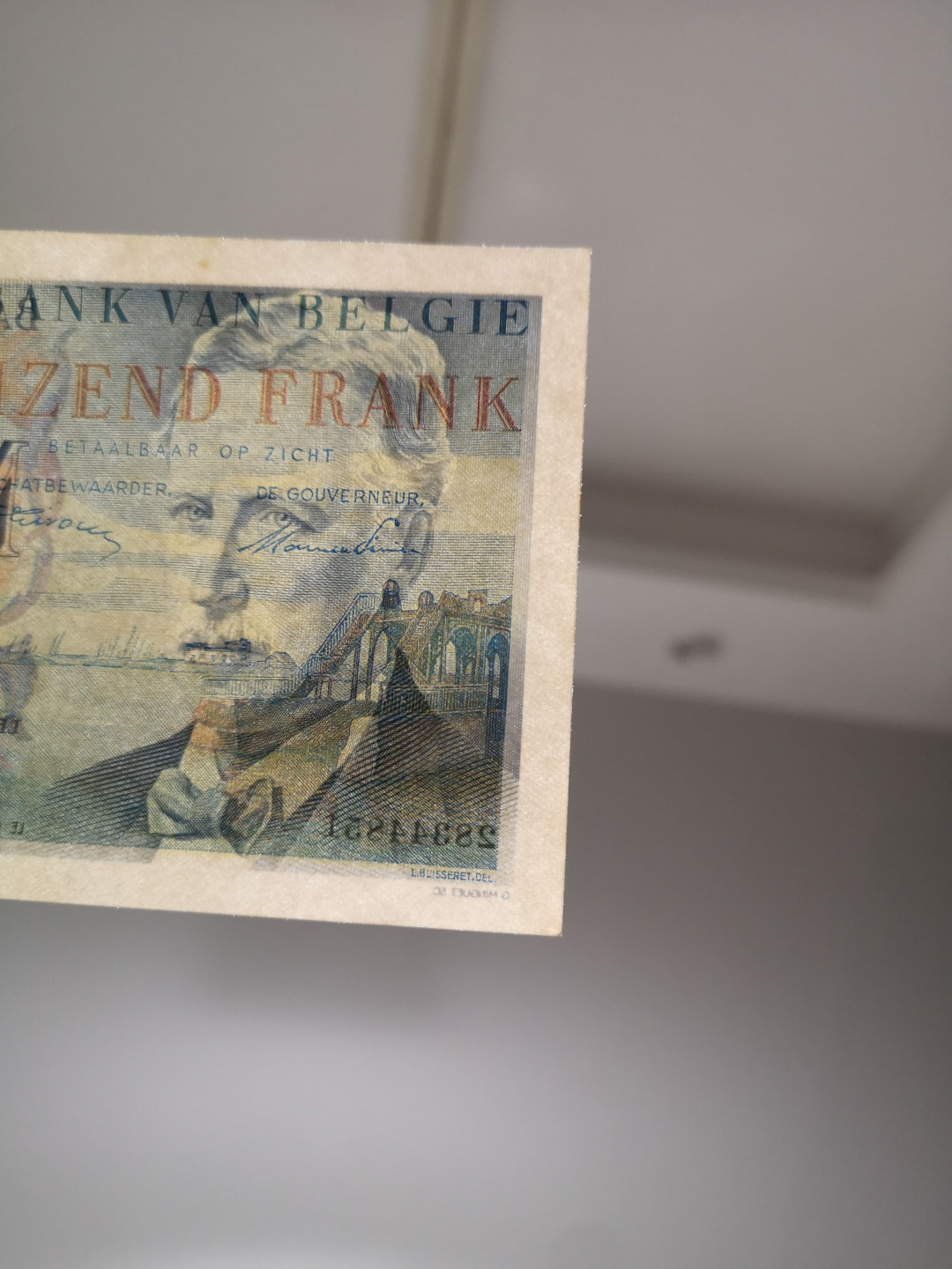 《外钞收藏家》第一百二十一期拍卖 1950年比利时1000法郎 全新 角不是很绝 其他没什么问题