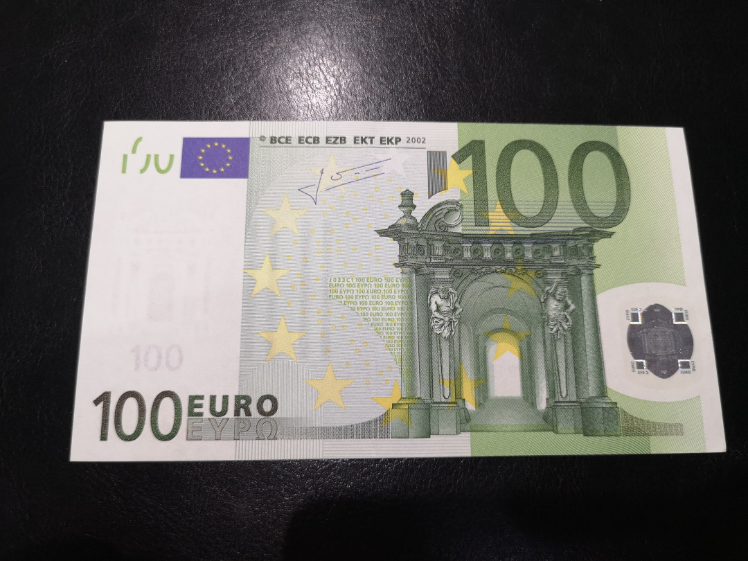 《外钞收藏家》第一百二十一期拍卖 2002年版100欧元 二签  全新UNC
