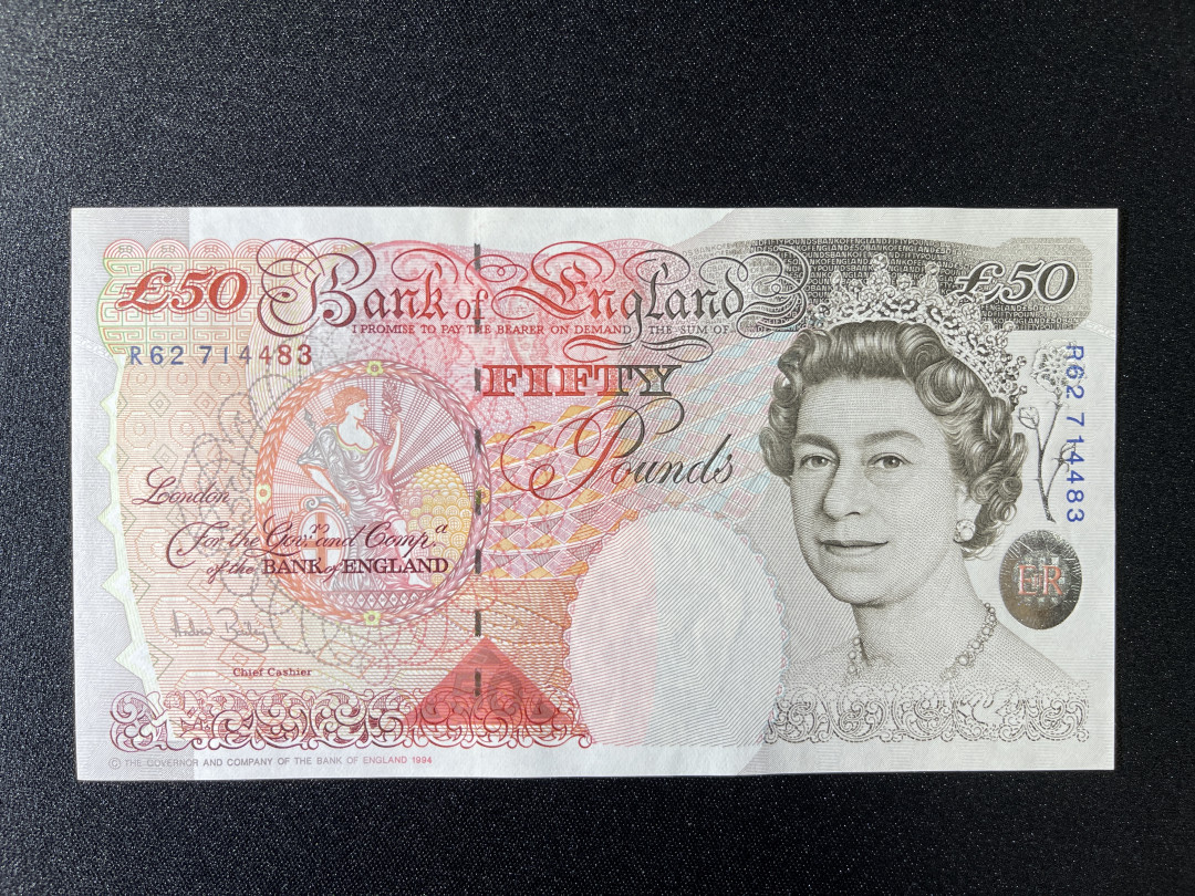 彩蛋期——外币十全十美特别场 英格兰50镑 UNC- E序列 左侧有荧光