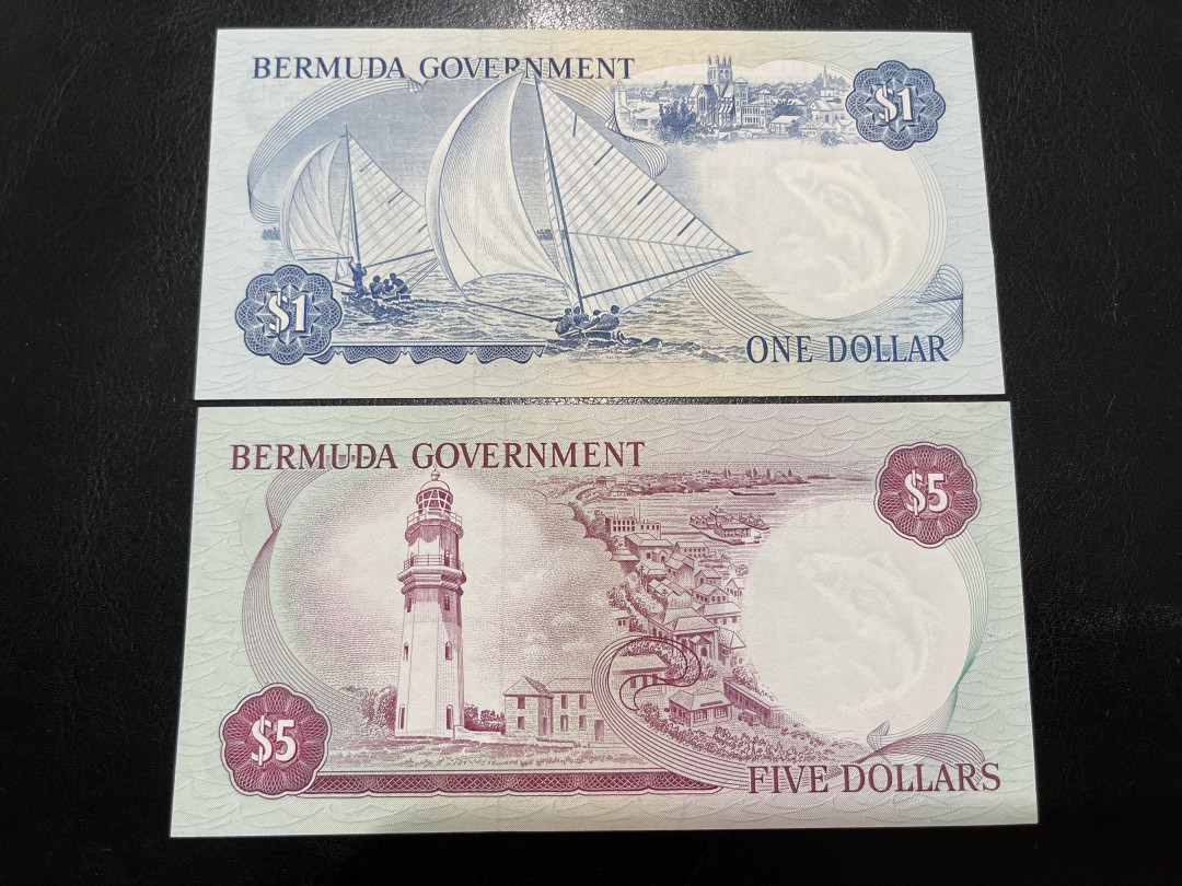 《外钞收藏家》第一百二十一期拍卖 百慕大1、5刀 两张一起 全新UNC