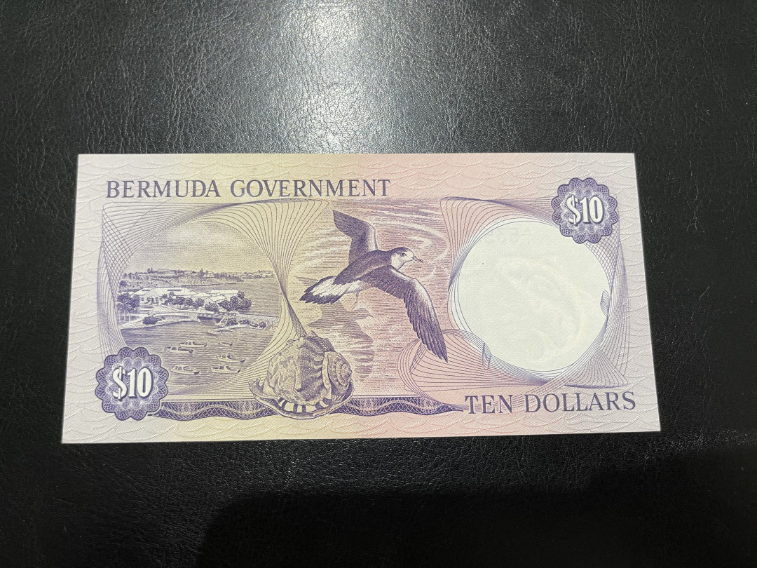 《外钞收藏家》第一百二十一期拍卖 百慕大10刀 全新UNC A/1冠