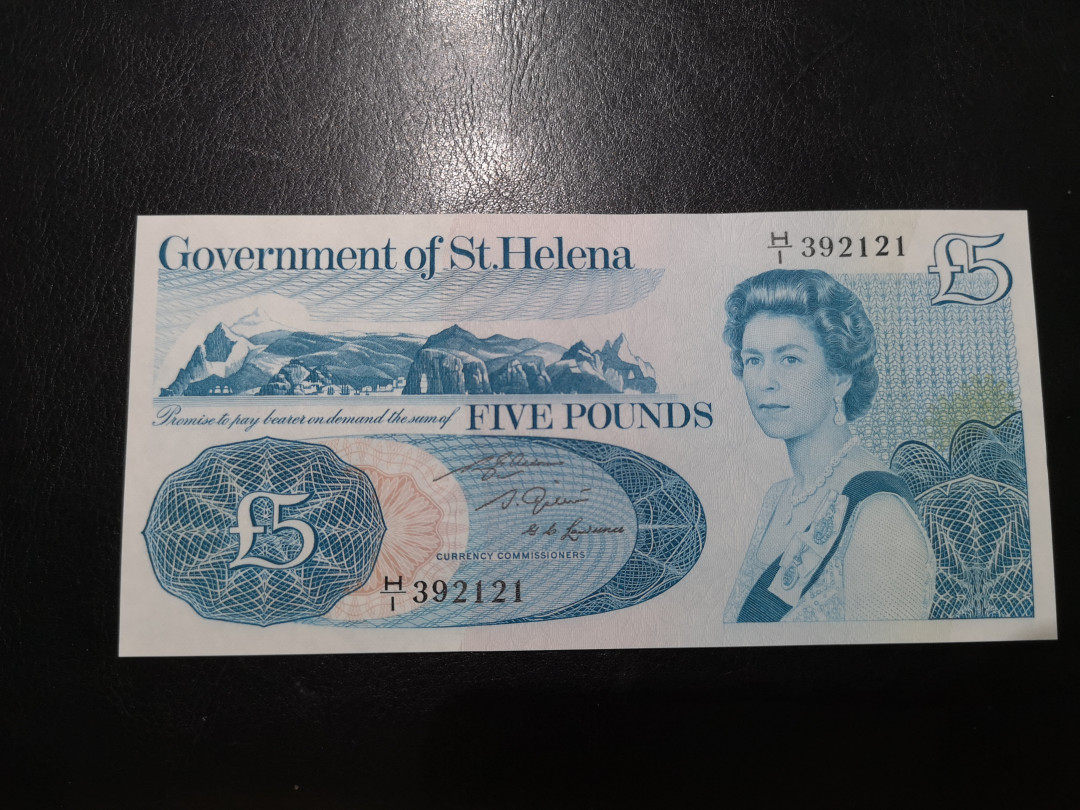 《外钞收藏家》第一百二十二期拍卖（共76件） 圣赫勒拿岛5镑 全新UNC
