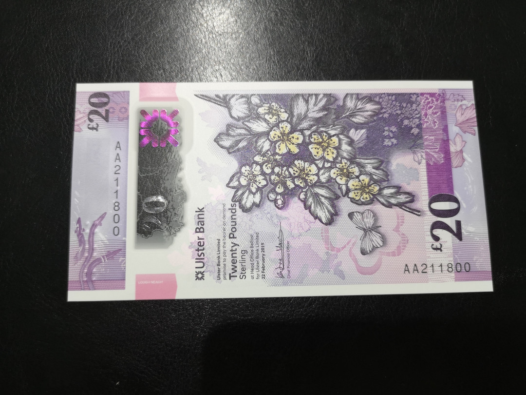 《外钞收藏家》第一百二十二期拍卖（共76件） 2019年苏格兰阿尔斯特20镑 2018年5镑  全新UNC 两张一起AA冠 无47