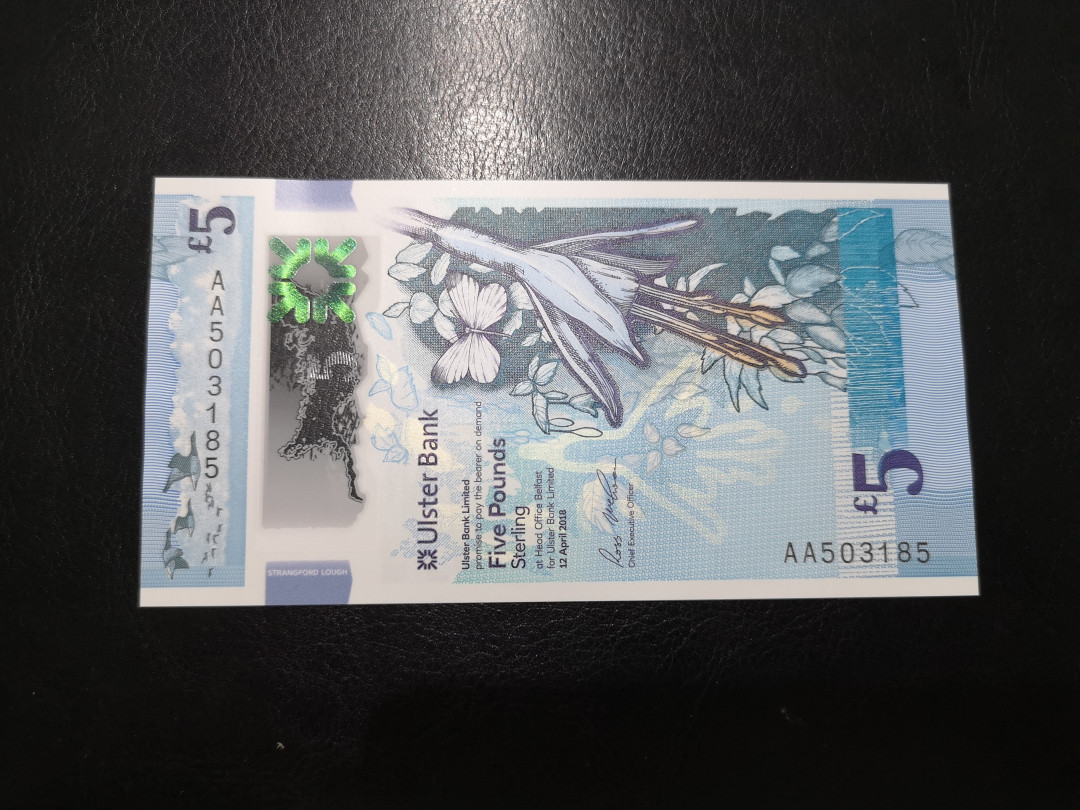 《外钞收藏家》第一百二十二期拍卖（共76件） 2019年苏格兰阿尔斯特20镑 2018年5镑  全新UNC 两张一起AA冠 无47