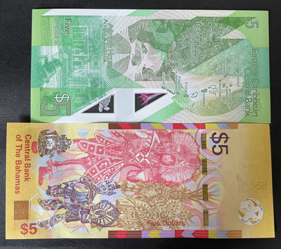 小福收藏团购第40期  东加勒比 2021年 5元 塑料钞  CU首发冠+ 巴哈马 2020 年 5元 Hybrid半塑料钞 A冠 入围IBNS  美洲精美纸币  均为首发冠 5元面值   两种钞绝大多数尾4同！！！