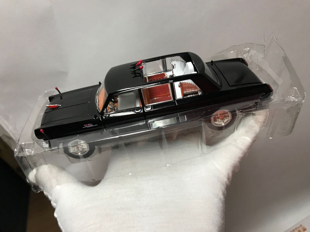 零元拍：1/32 红旗CA770TJ检阅车合金车模
