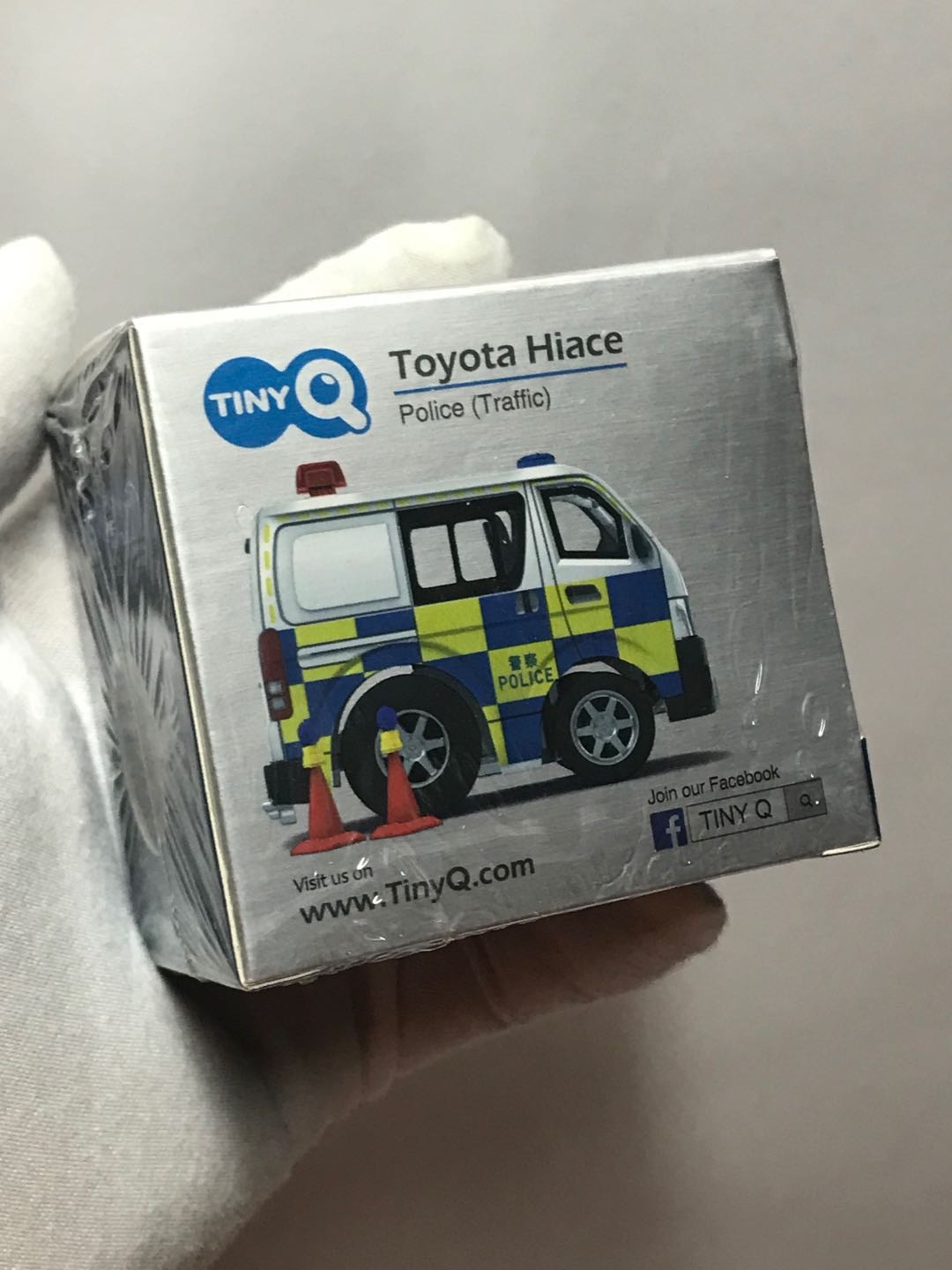 零元拍：Q版丰田海狮香港交警巡逻车模型