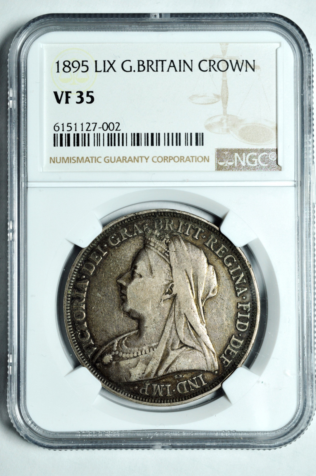 《竞宝斋》钱币微拍-第2场（0佣金包邮） NGC VF35 英国1895年 维多利亚女王披纱马剑克朗银币 原味包浆有分难得