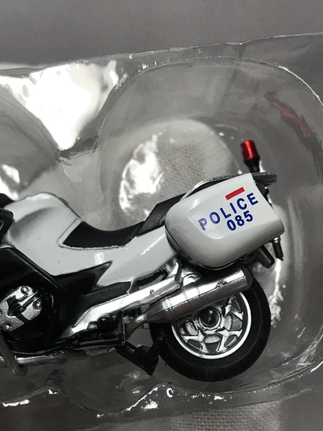 零元拍：TINI 台北市 BMW R1200RT 交警摩托模型