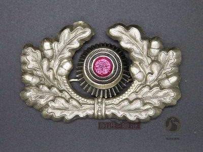 前进的履带的小拍拍9月份 - 德三帽徽