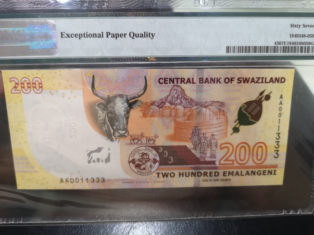 《外钞收藏家》第一百二十四期拍卖 2017年斯威士兰王国200 AA冠 豹子号 pmg67