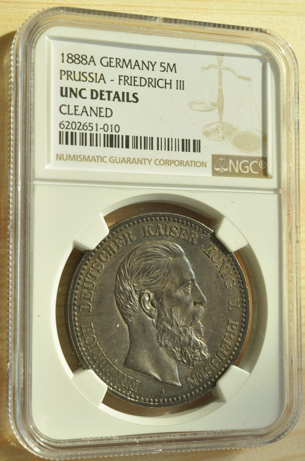 《竞宝斋》钱币微拍-第3场（0佣金包邮） NGC UNC 德国普鲁士三皇之年1888 5马克枪膛黑包浆银币