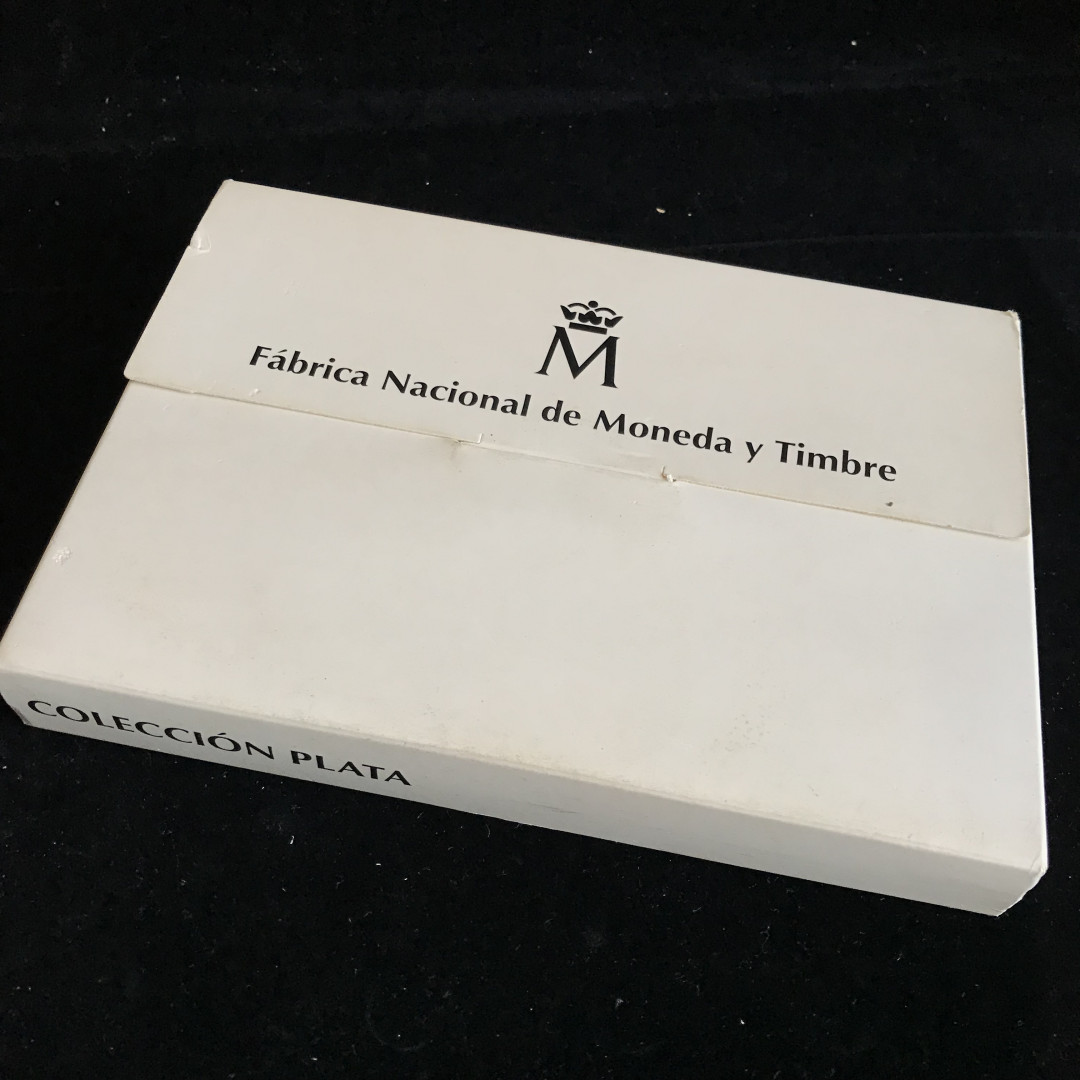 《竞宝斋》钱币微拍-第3场（0佣金包邮） 稀少925含银（币总重238克）原盒证书西班牙1999年千禧年4枚银币套2000和10000比塞塔