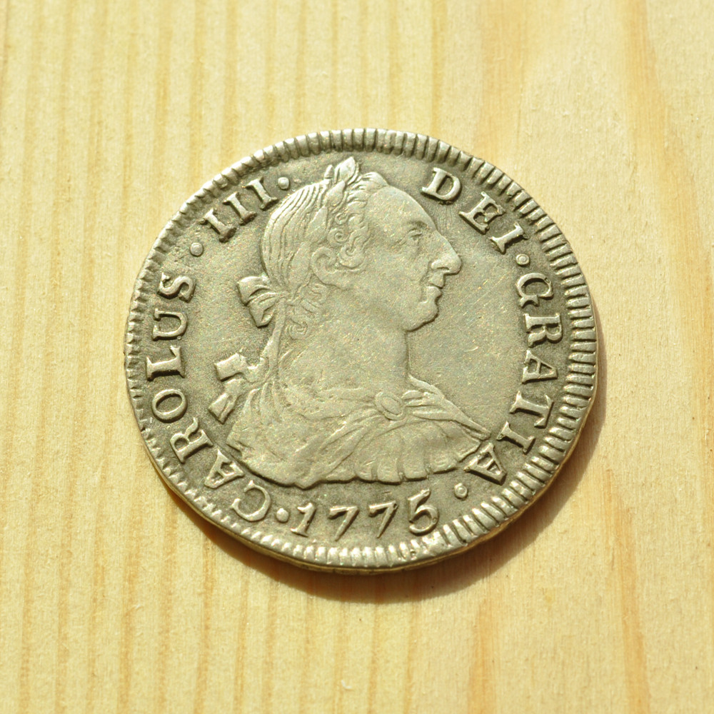 《竞宝斋》钱币微拍-第3场（0佣金包邮） 西属 玻利维亚 1775年 卡三 2R 银币   重量：   5.9g    直径：  27.6 mm