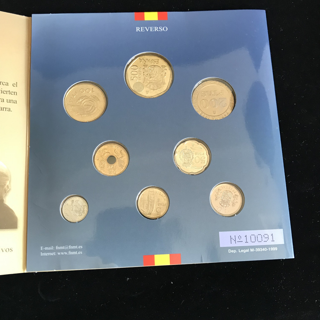 《竞宝斋》钱币微拍-第3场（0佣金包邮） 西班牙1999年卡装8枚装套币