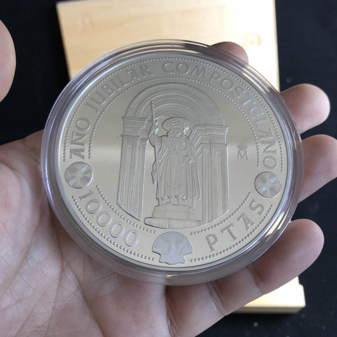 《竞宝斋》钱币微拍-第3场（0佣金包邮） 稀少925含银（币总重238克）原盒证书西班牙1999年千禧年4枚银币套2000和10000比塞塔
