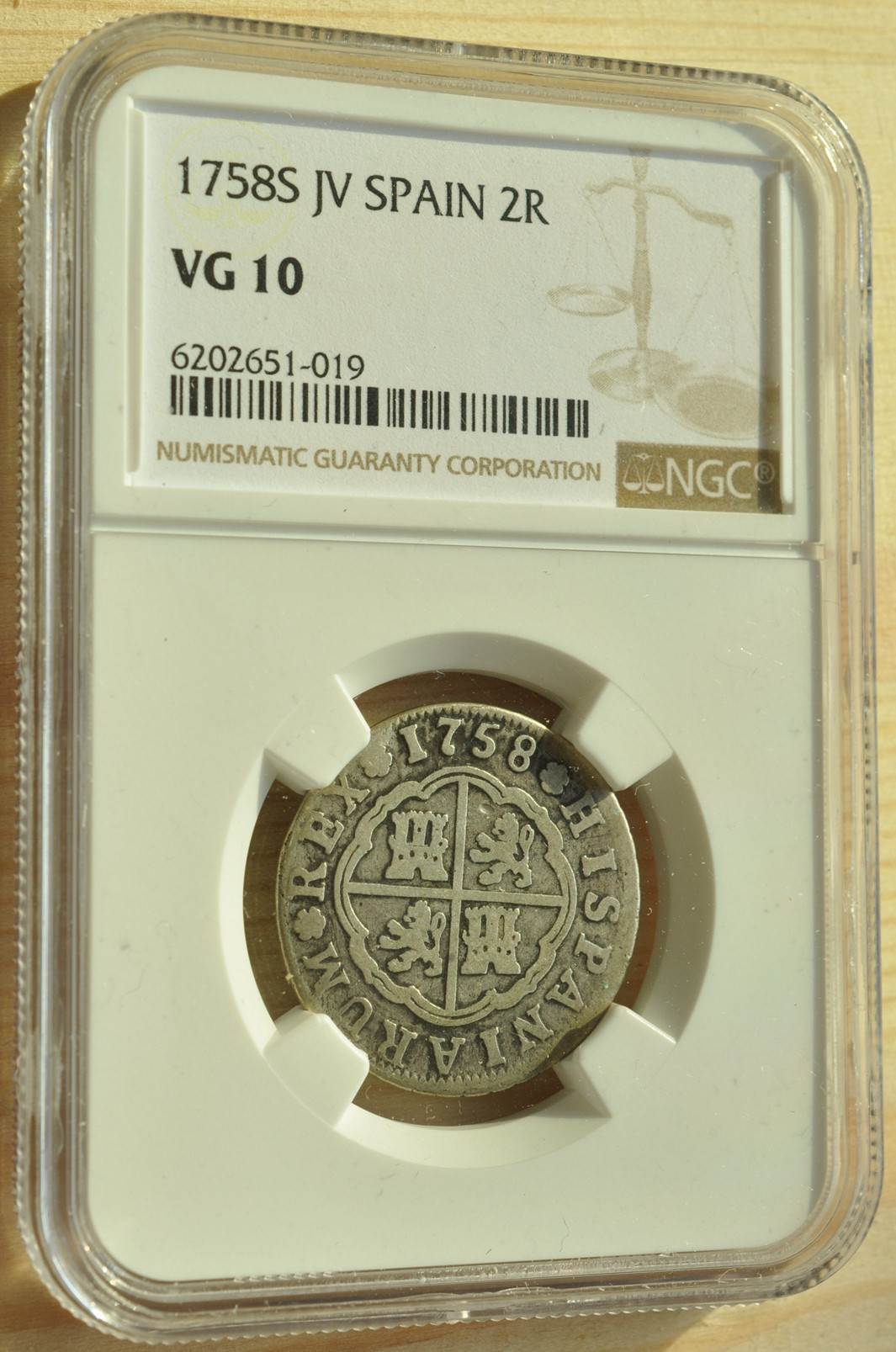 《竞宝斋》钱币微拍-第3场（0佣金包邮） NGC VG10 西班牙塞维利亚1758年2R 银币 有分难得