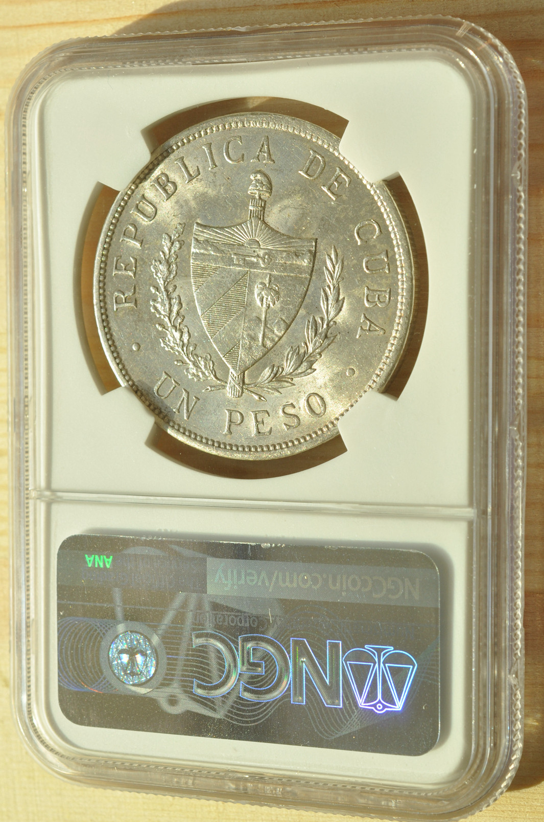 《竞宝斋》钱币微拍-第3场（0佣金包邮） NGC MS62 古巴 1933年 大五星 1比索 银币 原光