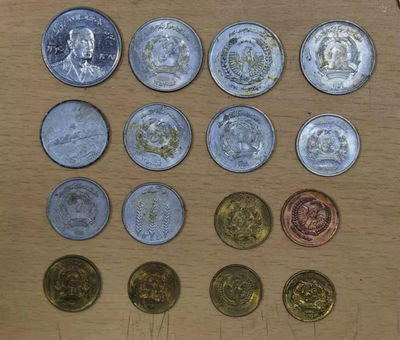 北京马甸外币专卖微拍第五十九场，非贵金属纪念币，流通币专场，陆续上新，欢迎关注 - 阿富汗16枚（三个时期）大全套，有塑胶粘过