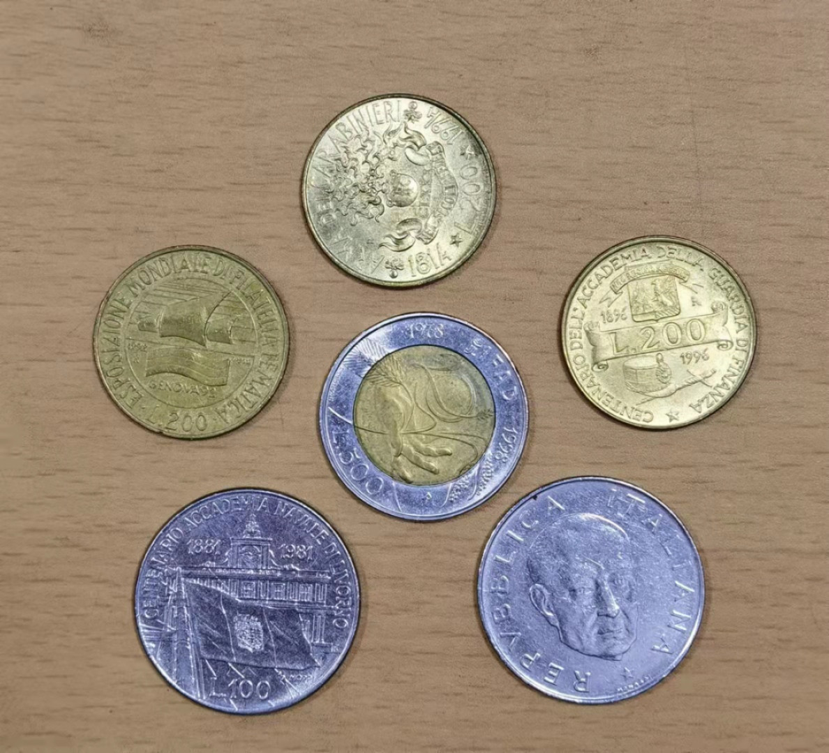 北京马甸外币专卖微拍第五十九场，非贵金属纪念币，流通币专场，陆续上新，欢迎关注 意大利纪念币