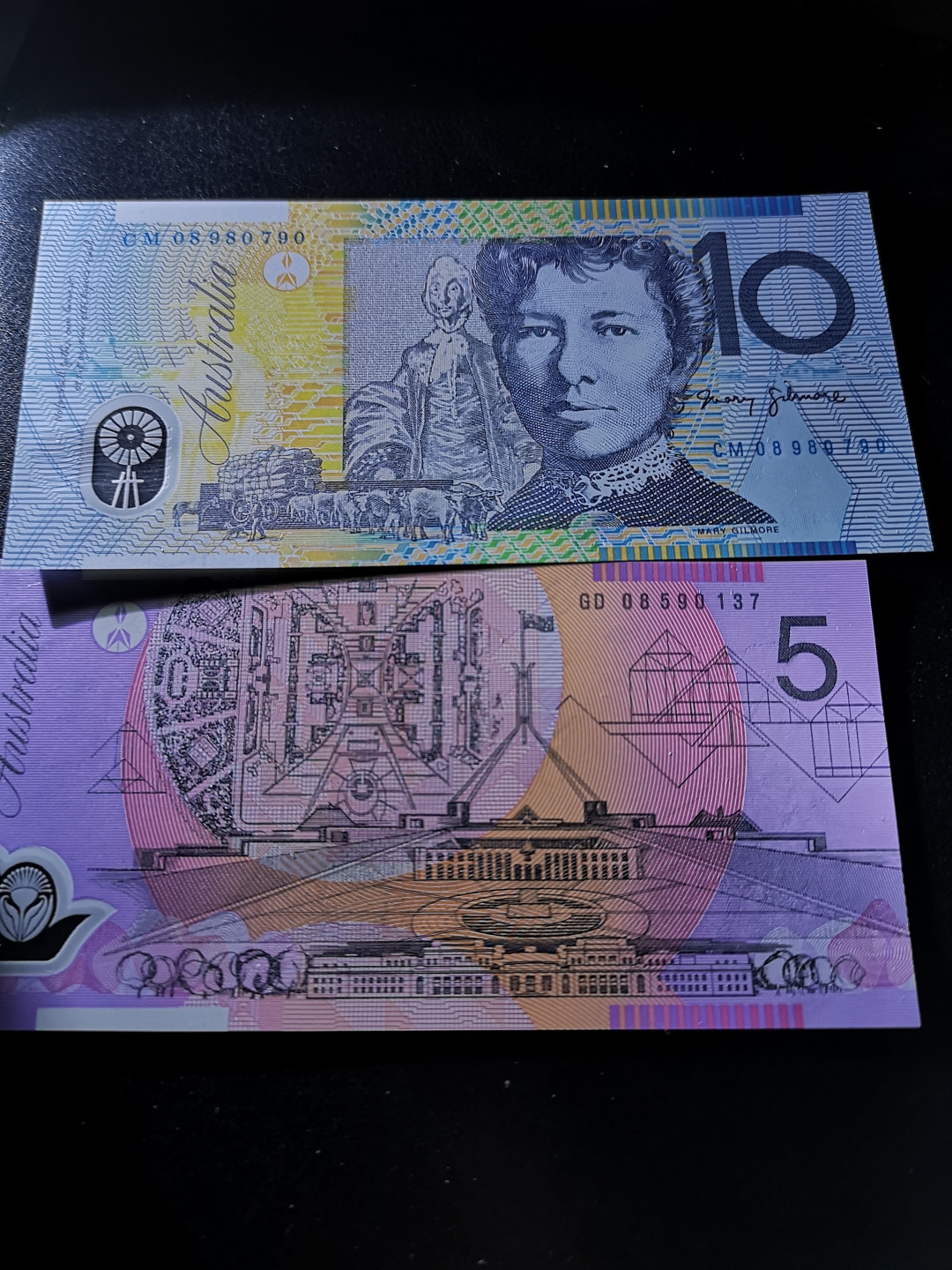 《外钞收藏家》第一百二十五期拍卖 2008年澳大利亚10、5元 两张 全新UNC