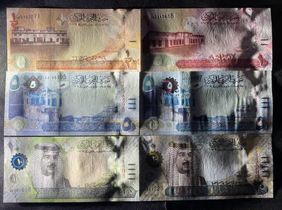 小福收藏团购第47期    巴林 2016-2018年版 全套面值  1/2    1   5   10    20第纳尔  亚洲精美纸币