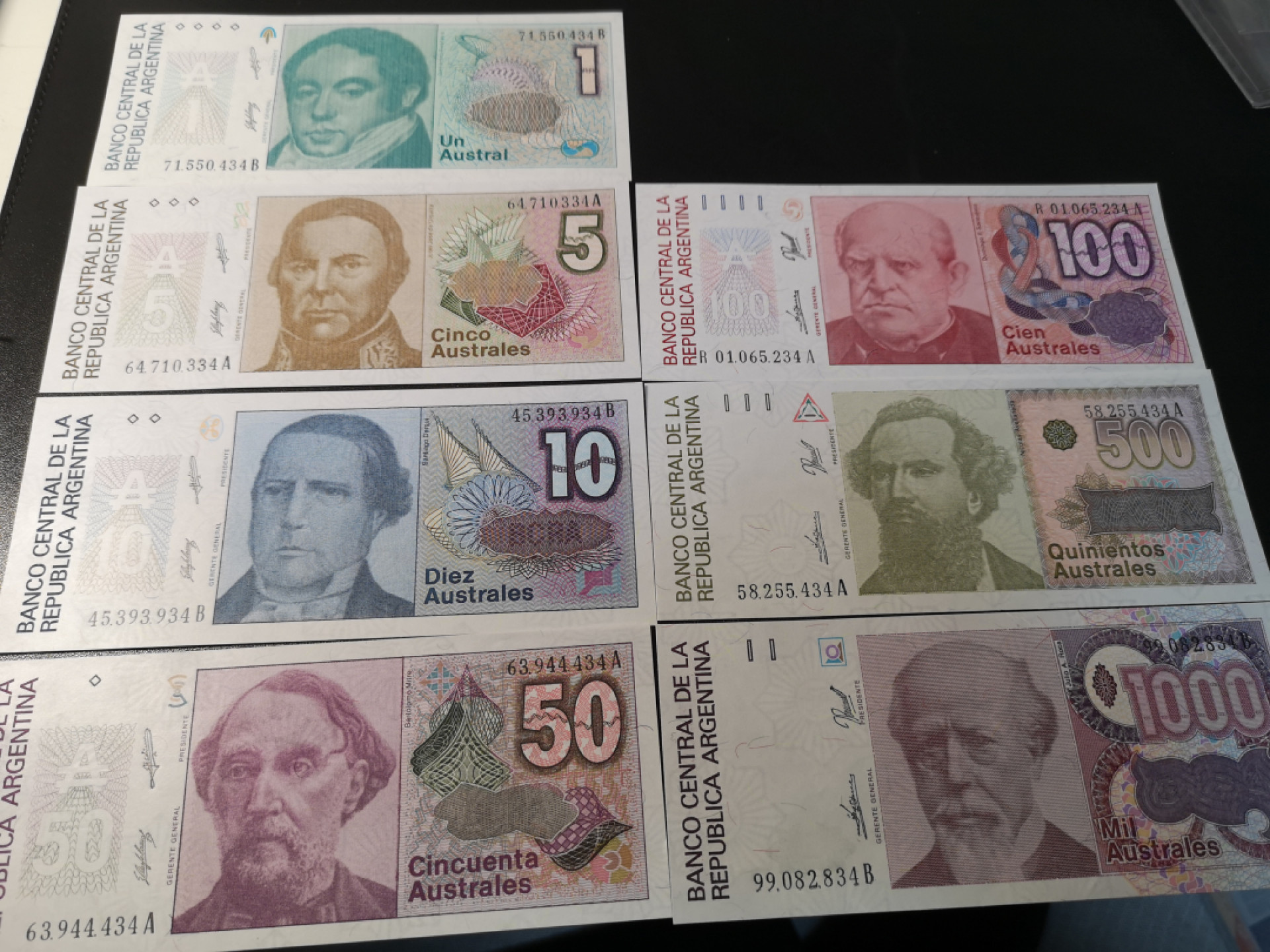 《外钞收藏家》第一百二十六期拍卖 阿根廷一套 七张 全新UNC