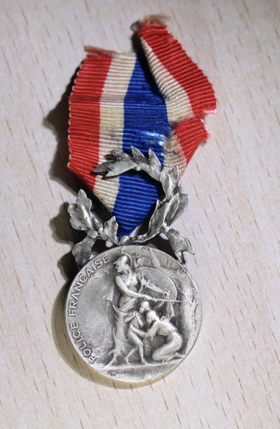 大猫徽章拍卖第168期 - 法国🇫🇷银级国家警察荣誉奖章