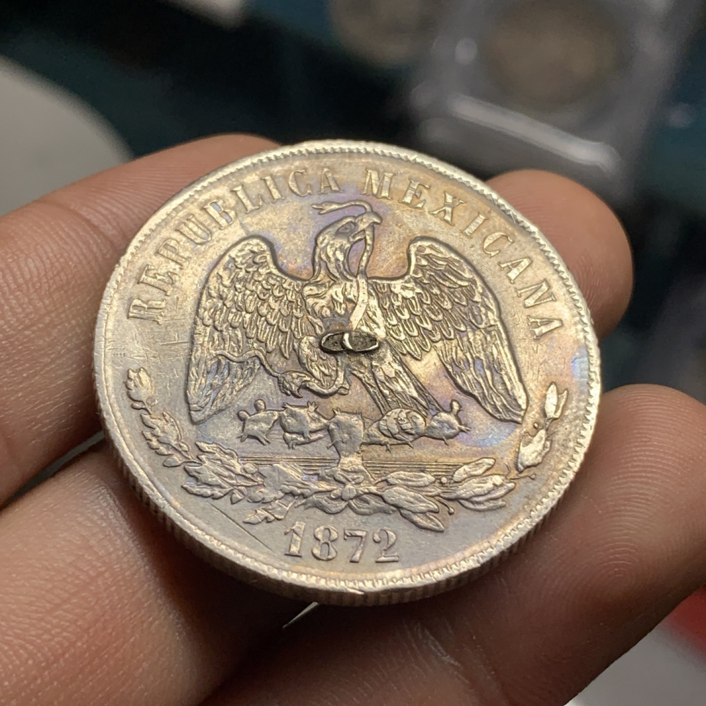 《竞宝斋》钱币微拍-第4场（0佣金包邮） 墨西哥 1872年天秤鹰洋银币（鹰面中心有焊接痕迹，光芒处有焊剂残留）重量：26.9 g 直径：37.5 mm