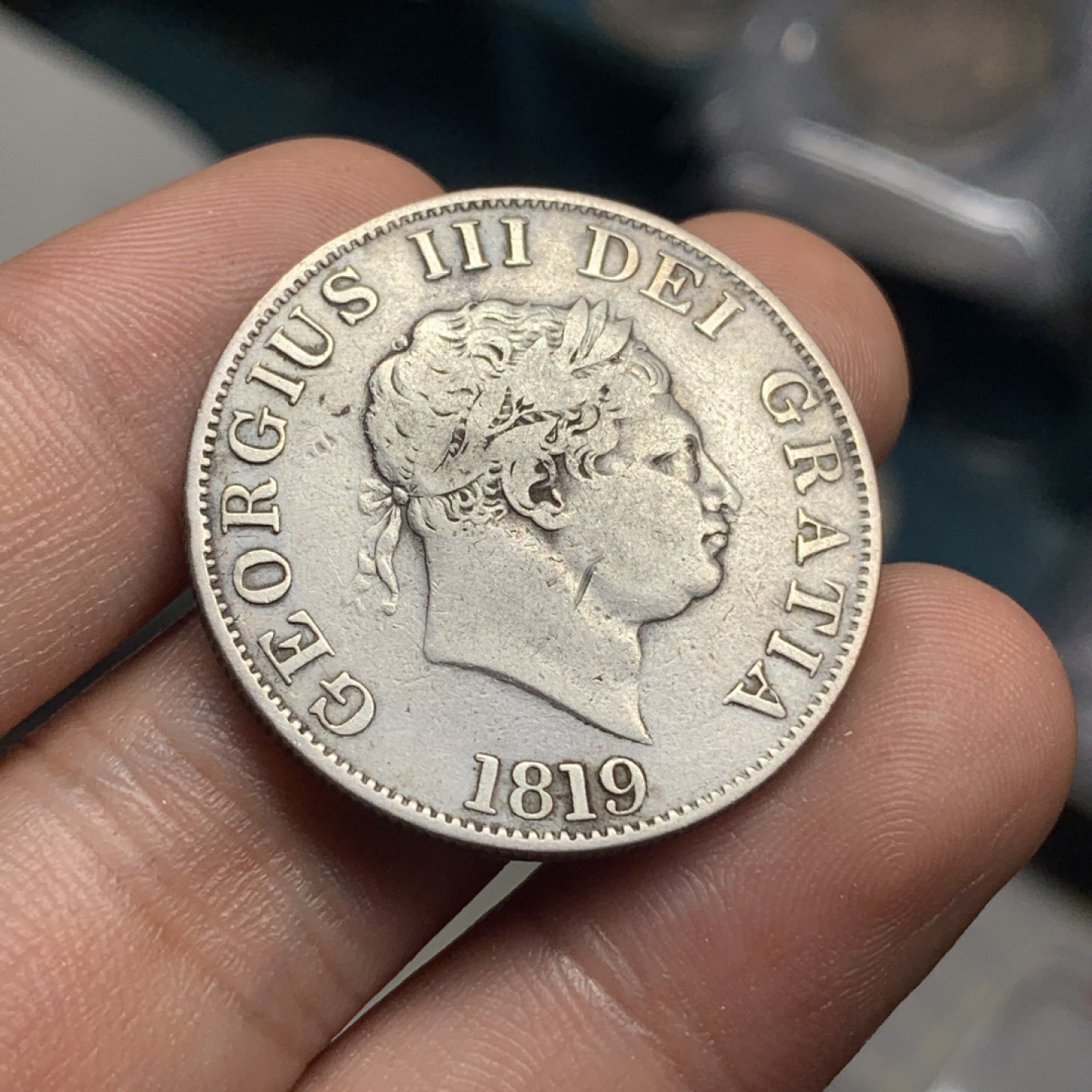 《竞宝斋》钱币微拍-第4场（0佣金包邮） 英国原味乔三 1819年 1/2克朗 银币 银币重量：13.7 g 直径：32.1 mm