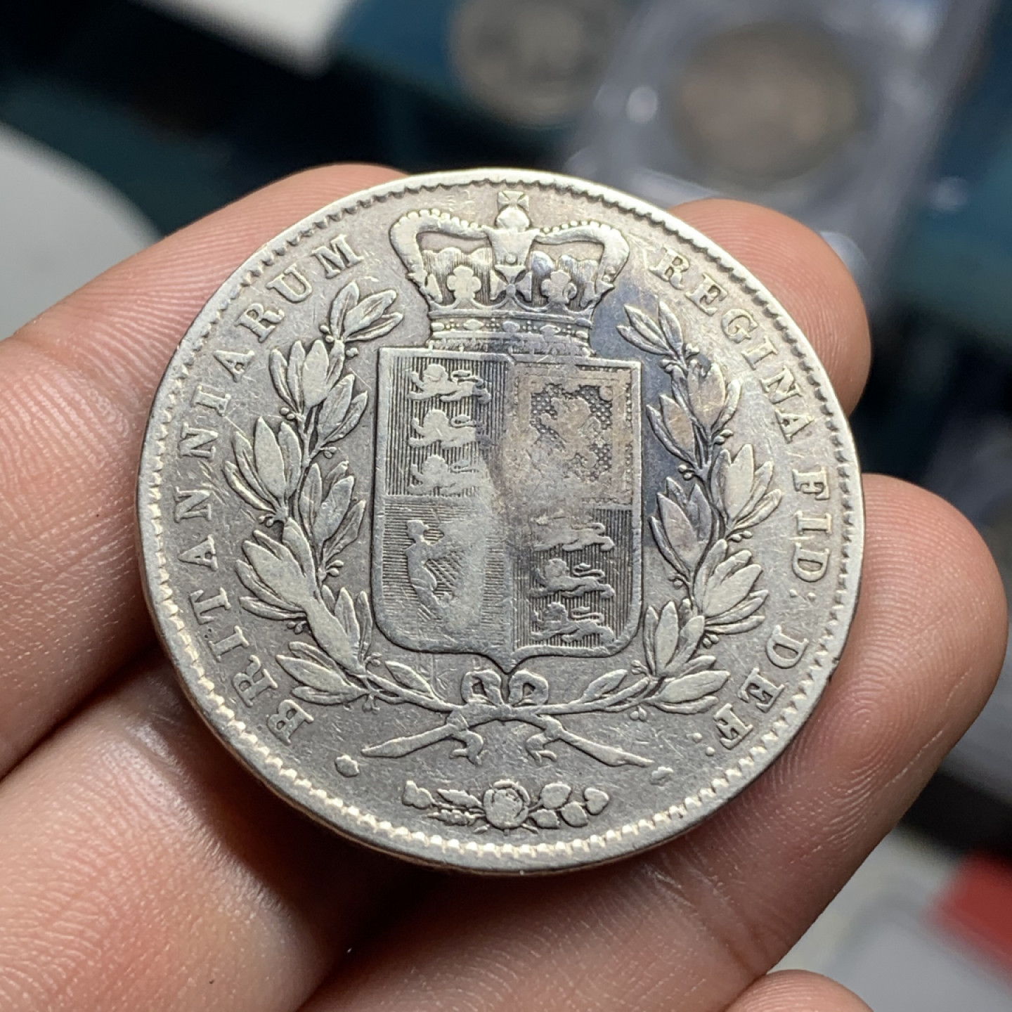 《竞宝斋》钱币微拍-第4场（0佣金包邮） 英国1844年小维克朗银币 重量：27.6 g 直径：38 mm