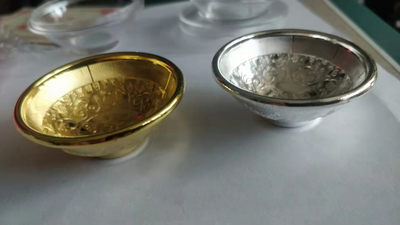 开心收藏拍卖第325期 - 金牛纳福碗纪念套装一套2枚