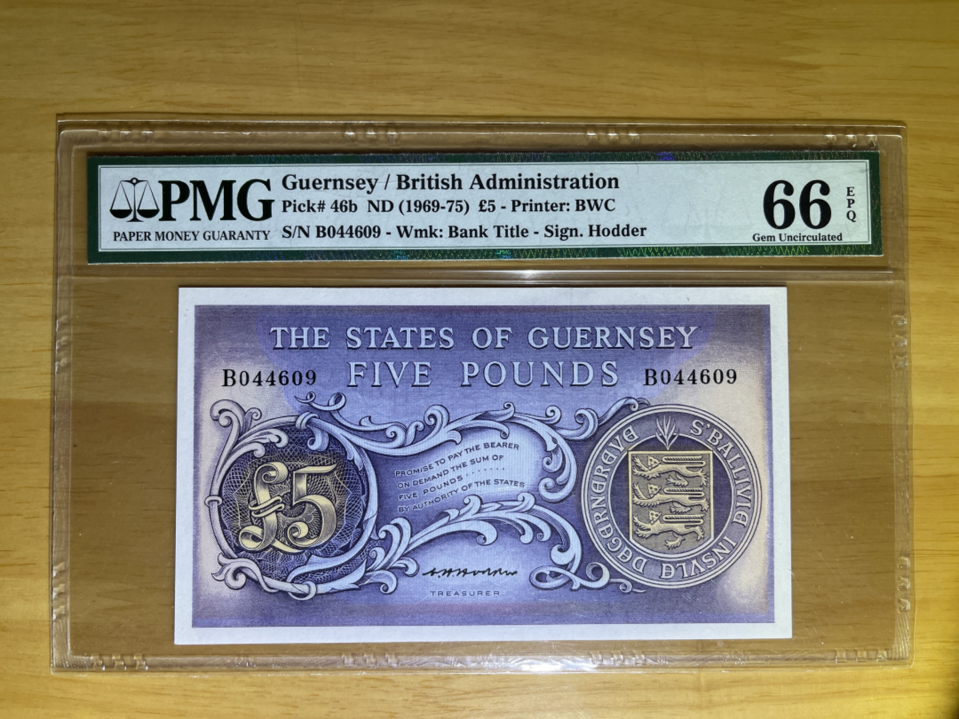 《张总收藏》36期—欧洲精品 根西岛5镑 PMG66E P-46 经典彩背
