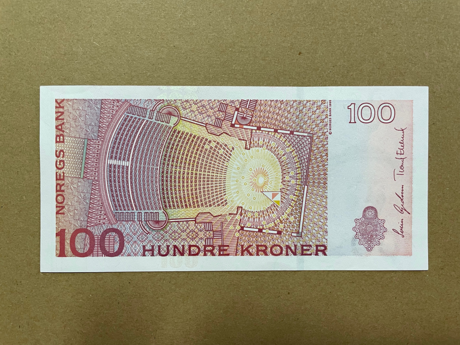 《张总收藏》36期—欧洲精品 挪威100克朗 UNC 2010年