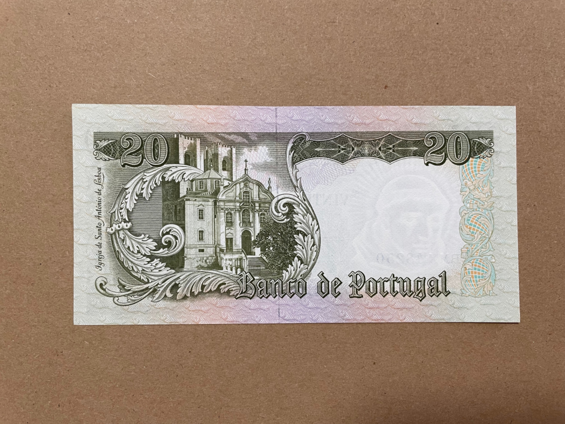 《张总收藏》36期—欧洲精品 葡萄牙20埃斯库多 UNC 1964年
