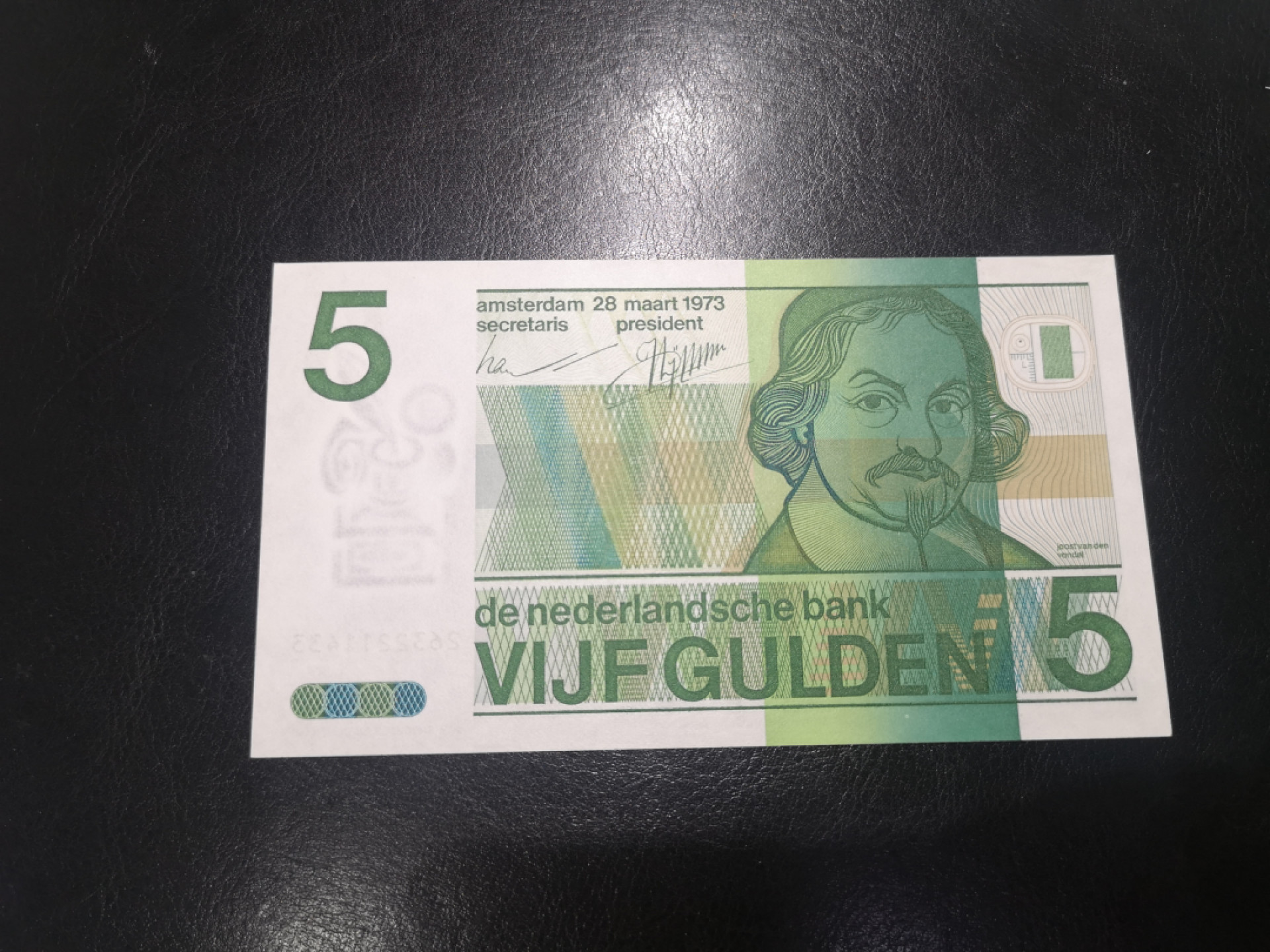 《外钞收藏家》第一百二十八期拍卖 荷兰人像版5盾 全新UNC